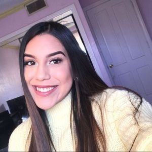 Meet your Posher, Natalie